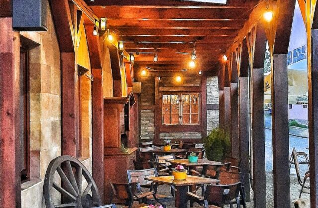Warto wiedzieć: Restauracja Zamkowy Młyn – ogródki oraz taras otwarte